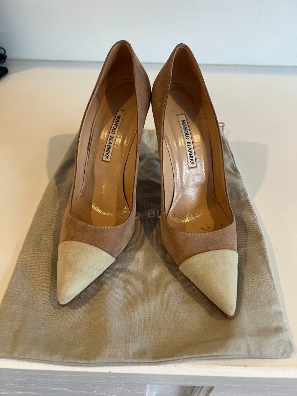 Manolo Blahnik BB Pump Size 40